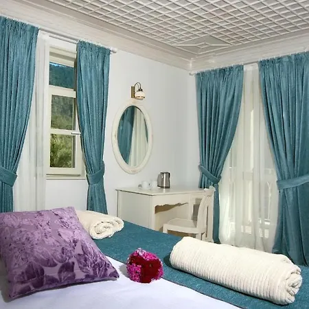 Petunya Boutique 3*