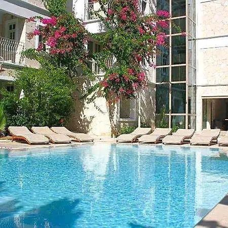 Hotel Petunya Boutique İçmeler