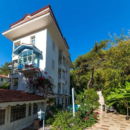 Petunya Boutique 3* Icmeler