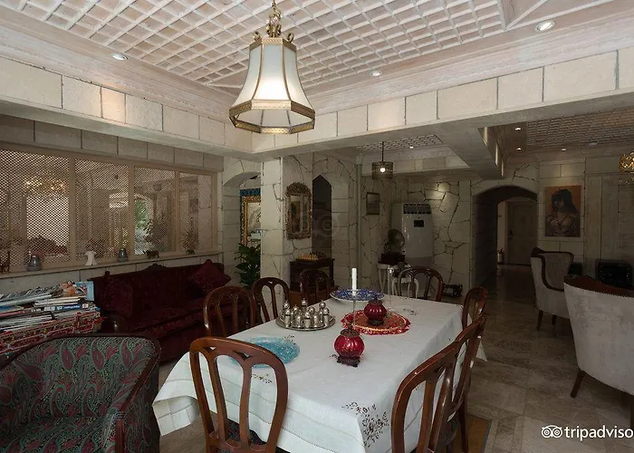 Petunya Boutique Hotel İçmeler