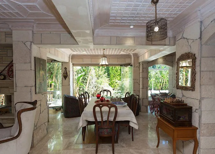 Petunya Boutique 3* Icmeler
