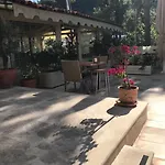 Petunya Boutique