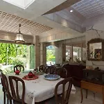 Petunya Boutique İçmeler