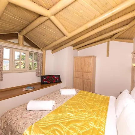 Hotel Petunya Boutique İçmeler