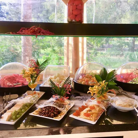 Petunya Boutique Hotel 3*
